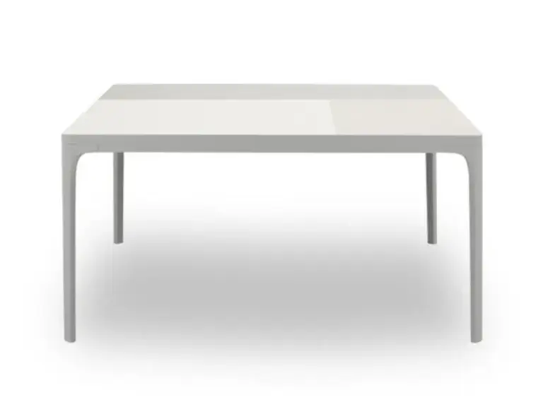 play square table 149x149 By ETHIMO