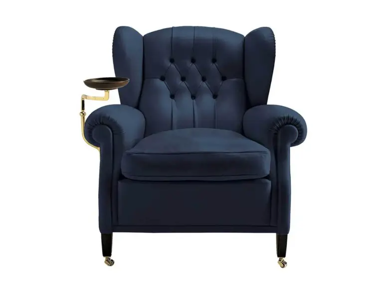 1919 armchair By Poltrona Frau
